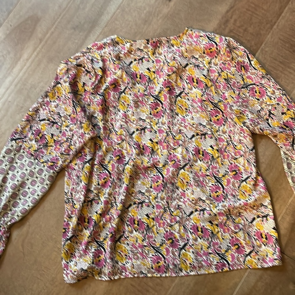 Adorable Patchwork Printed Blouse - image 6